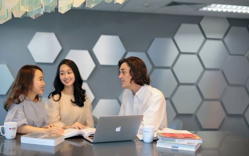 trung cấp quản trị doanh nghiệp