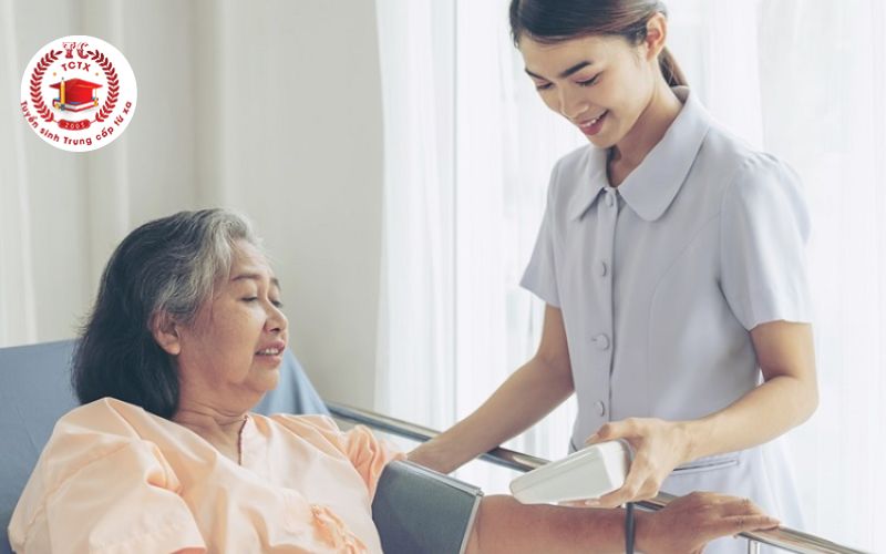Học phí Cao đẳng Điều dưỡng có cao không?