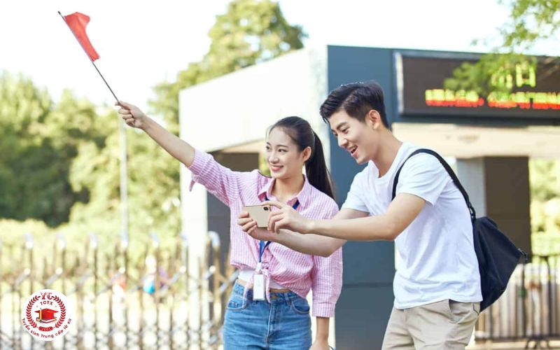 Trung cấp Hướng dẫn du lịch