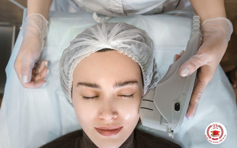 Cao đẳng Chăm sóc sắc đẹp