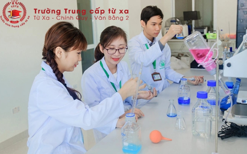 Lợi ích khi học Trung cấp Điều dưỡng