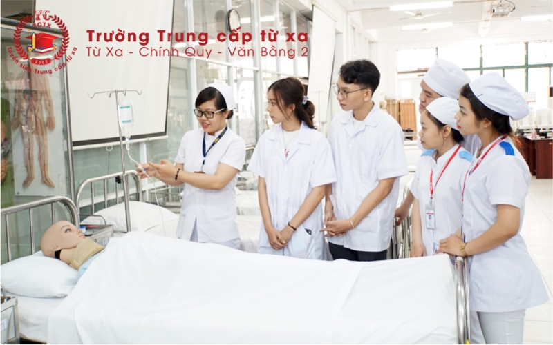 Trung cấp Y sĩ đa khoa Online là gì?