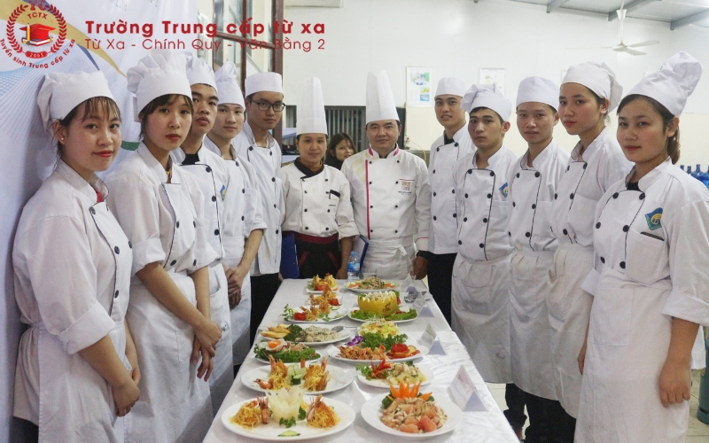 Trung cấp kỹ thuật chế biến món ăn là gì?