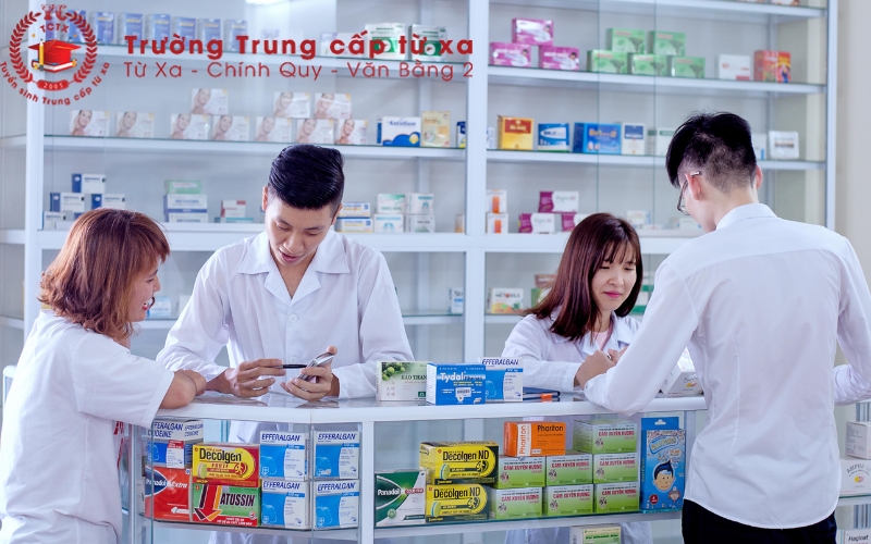 Ưu điểm và nhược điểm của Trung cấp Dược chính quy