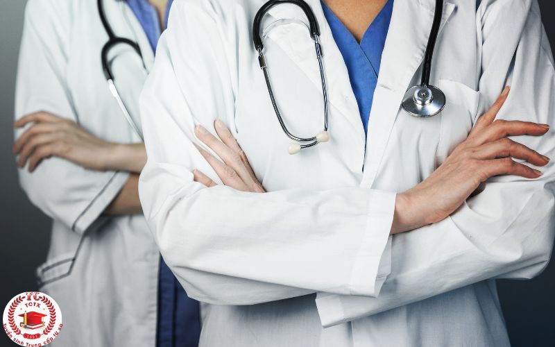 Lý do nên chọn học Trung cấp Dược tại Trường Trung Cấp Từ Xa?