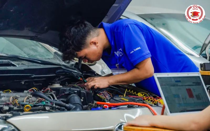 Thông tin xét tuyển Trung cấp Công nghệ ô tô 