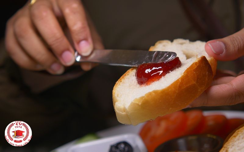 Trung cấp Kỹ thuật chế biến món ăn Từ xa là gì?