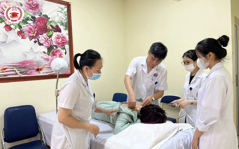 Cơ hội việc làm rộng mở khi hoàn thành Trung cấp Y học cổ truyền