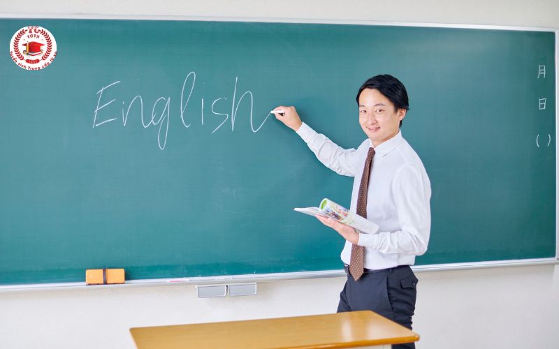 Học phí và chính sách hỗ trợ Trung cấp Tiếng Anh