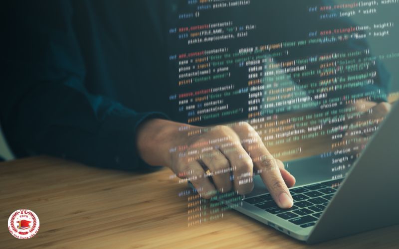 Lợi ích khi học Trung cấp Công nghệ thông tin online