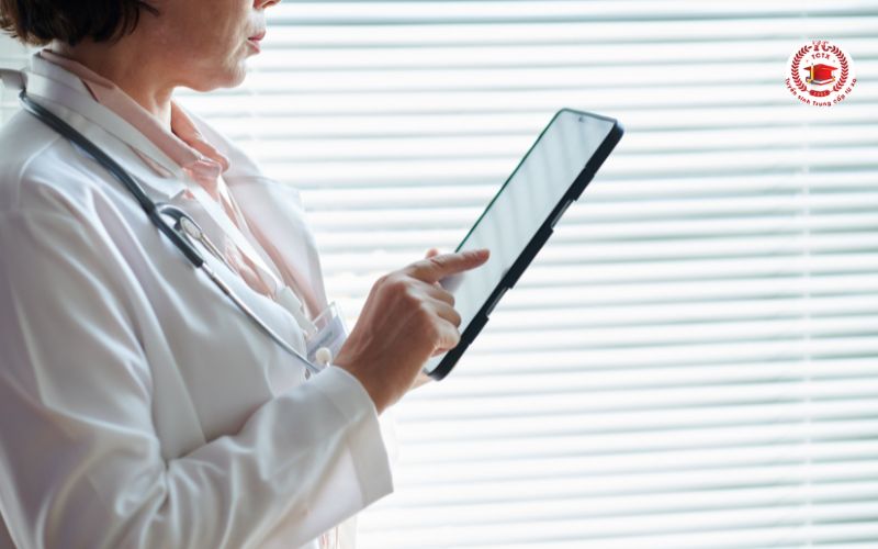 Vì sao nhiều bạn chọn học Trung cấp Y sĩ thay vì Đại học Y?