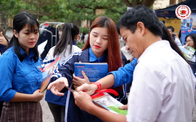 Ai nên học Trung cấp Công tác xã hội?