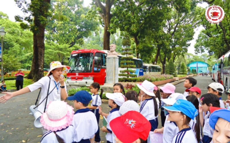 Sau khi tốt nghiệp Cao đẳng Hướng dẫn du lịch được gì?