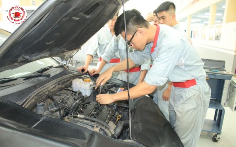 Thông tin xét tuyển Trung cấp ngành Công nghệ ô tô