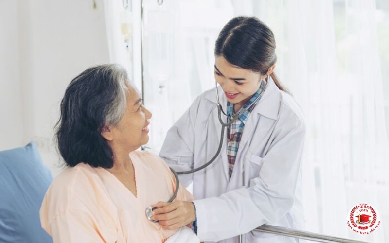 Trung cấp ngành Điều dưỡng online