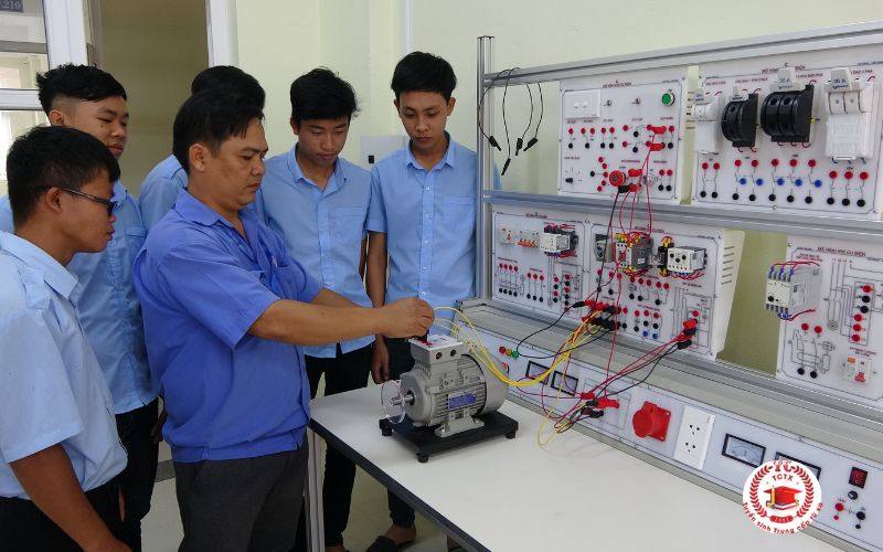 Học Liên thông Trung cấp lên Cao đẳng Điện công nghiệp