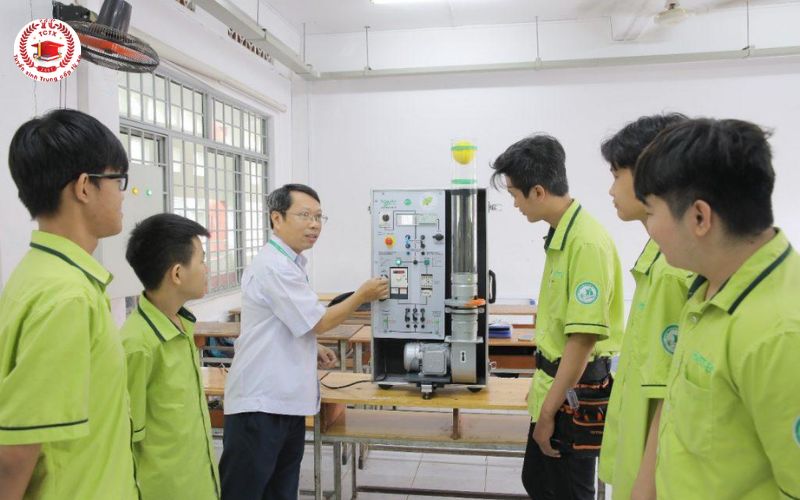 Học phí Trường đào tạo Cao đẳng Điện công nghiệp có cao không?