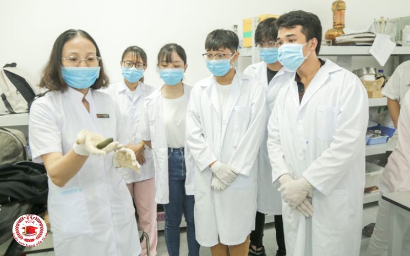 Đăng ký học Văn bằng 2 Y Dược ở đâu thì phù hợp?