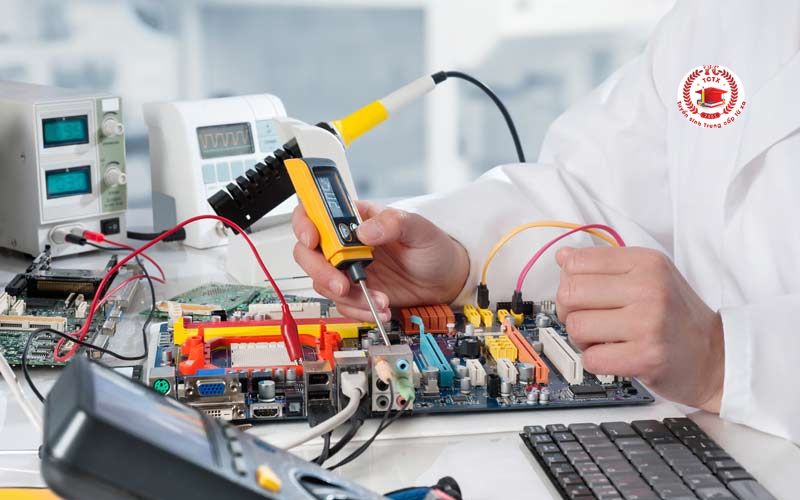 Học bằng Trung cấp ngành Điện công nghiệp online xong ra làm gì?