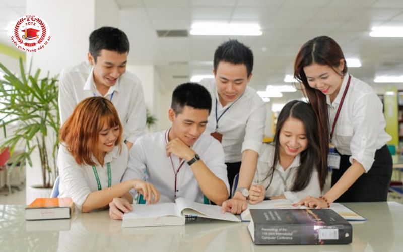 Vì sao nhiều người chọn học văn bằng 2 ngành Quản trị doanh nghiệp?
