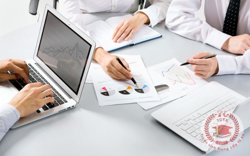 Học phí Trung cấp Kế toán doanh nghiệp online