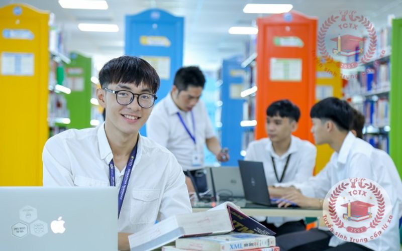 Vì sao nhiều người chọn học Trung cấp Công nghệ thông tin văn bằng 2?
