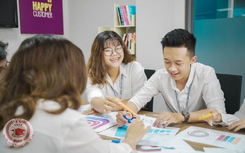 Nên học ngành Quản trị kinh doanh học cuối tuần ở đâu?