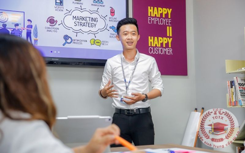 Sau khi tốt nghiệp ngành Quản trị kinh doanh học cuối tuần có thể làm những công việc gì?