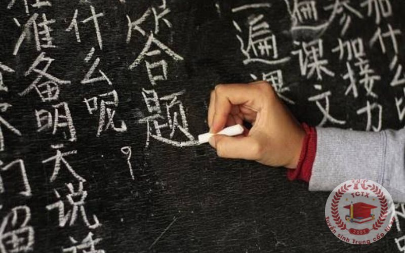 Sau khi tốt nghiệp Trung cấp Tiếng Trung học ngoài giờ hành chính có thể làm việc ở đâu?