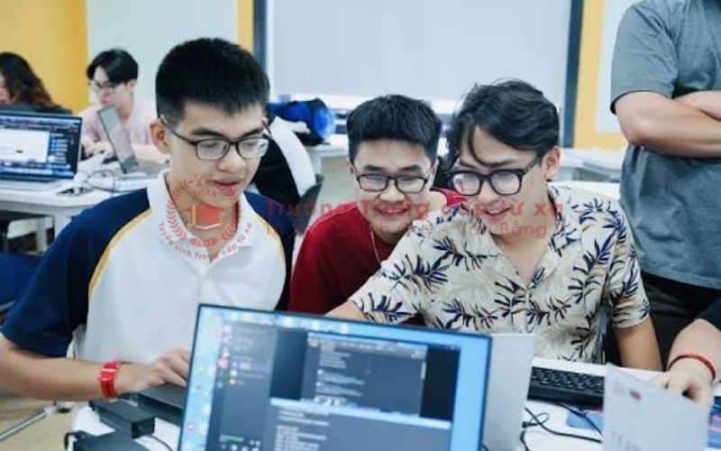 Ai nên đăng ký lớp Công nghệ thông tin học cuối tuần?