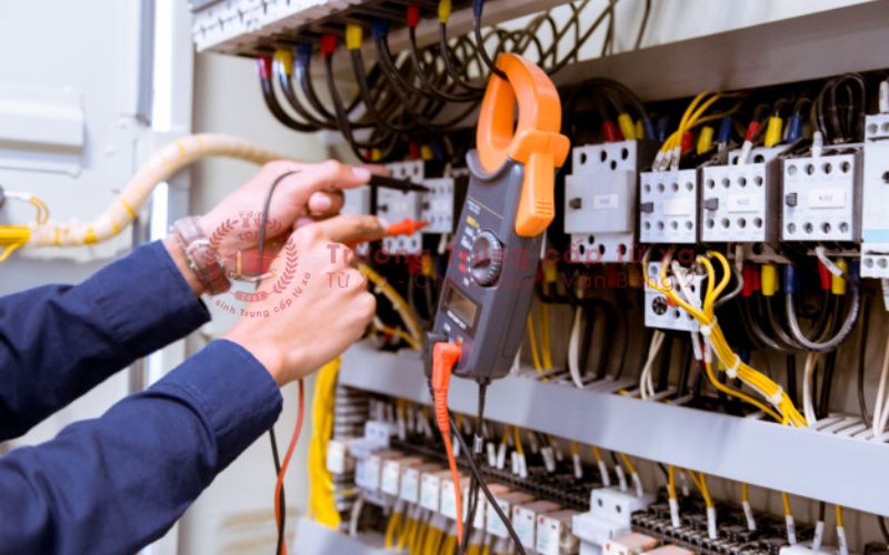 Học Cao đẳng Điện công nghiệp online có được cấp bằng không?
