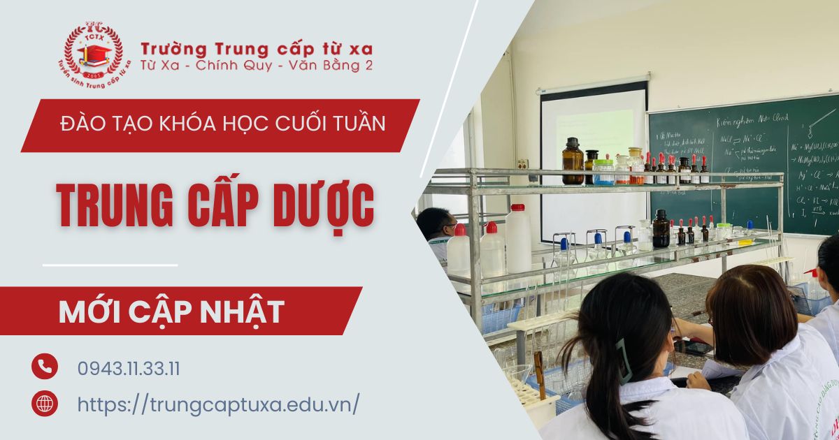 Khai giảng lớp Trung cấp Dược học cuối tuần dành cho người đi làm