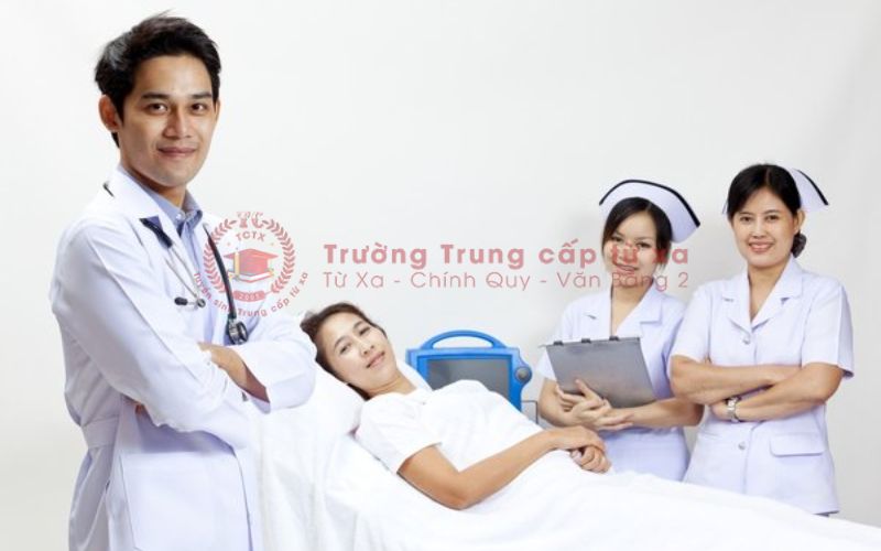 Trung cấp ngành Y sĩ đa khoa học ngoài giờ hành chính