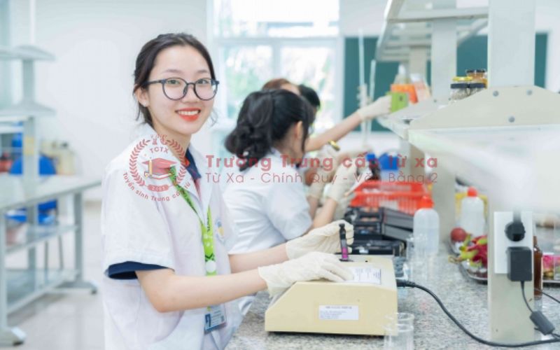 Nên chọn Trường Trung cấp Thẩm Mỹ nào?