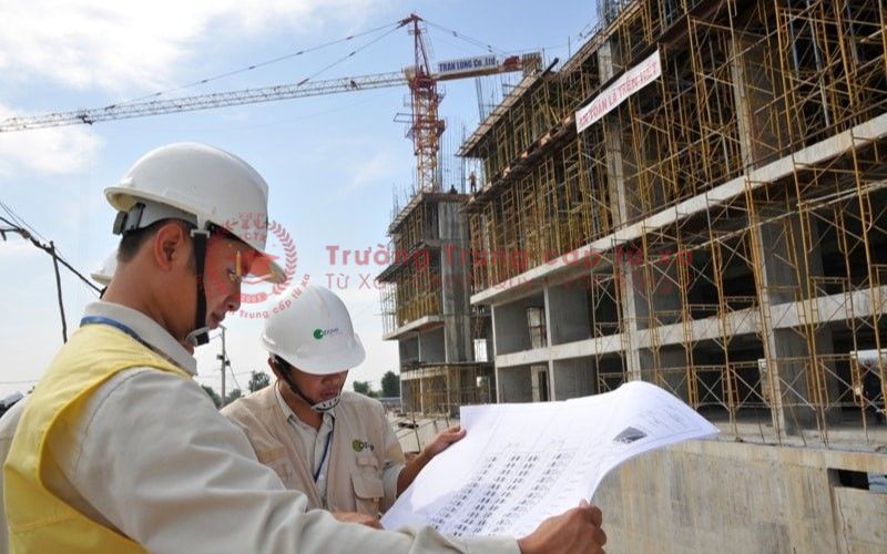 Nên đăng ký lớp Kỹ thuật xây dựng học cuối tuần ở đâu?