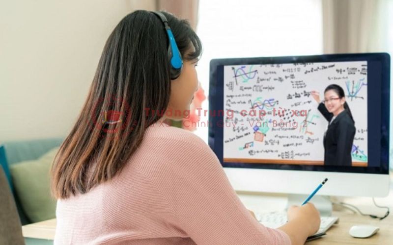 Có nên học Trường Cao đẳng học Online không?