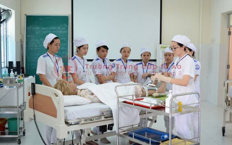 Học Cao đẳng Y sĩ đa khoa