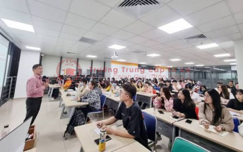 Học ngành Quản trị kinh doanh