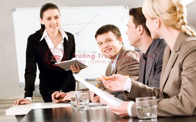 Học phí khóa học Quản trị kinh doanh