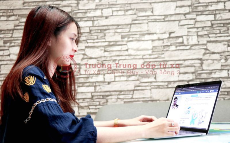 Học Trung cấp Online là gì?