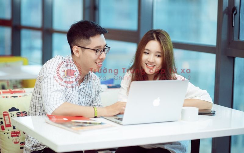 Học Trung cấp Online