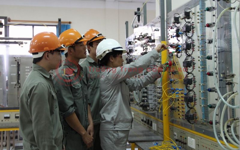 Thông tin Học Trung cấp Điện online